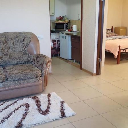 Hotel By The Sea Rozetta Sukhumi Luaran gambar