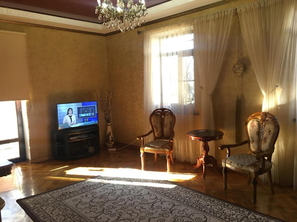 Hotel By The Sea Rozetta Sukhumi Luaran gambar