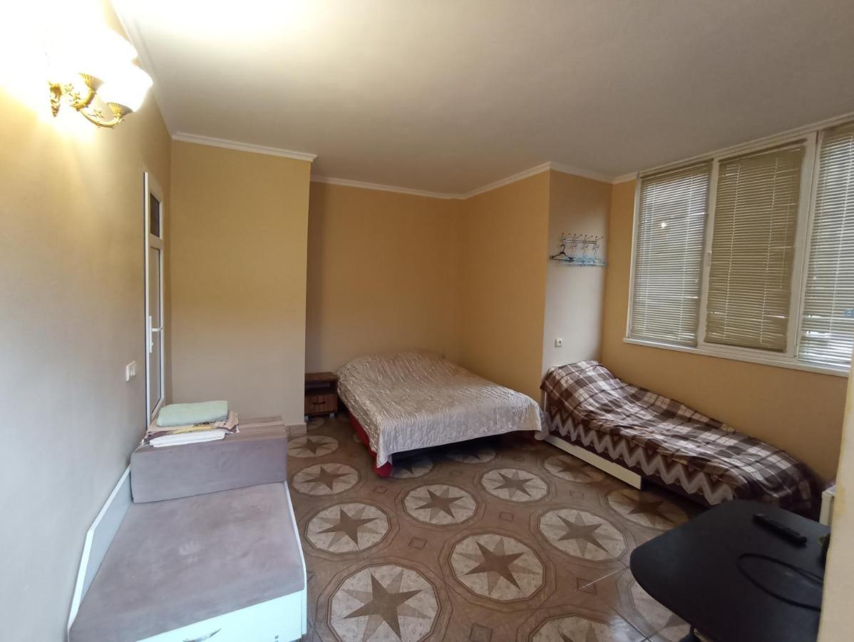 Hotel By The Sea Rozetta Sukhumi Luaran gambar