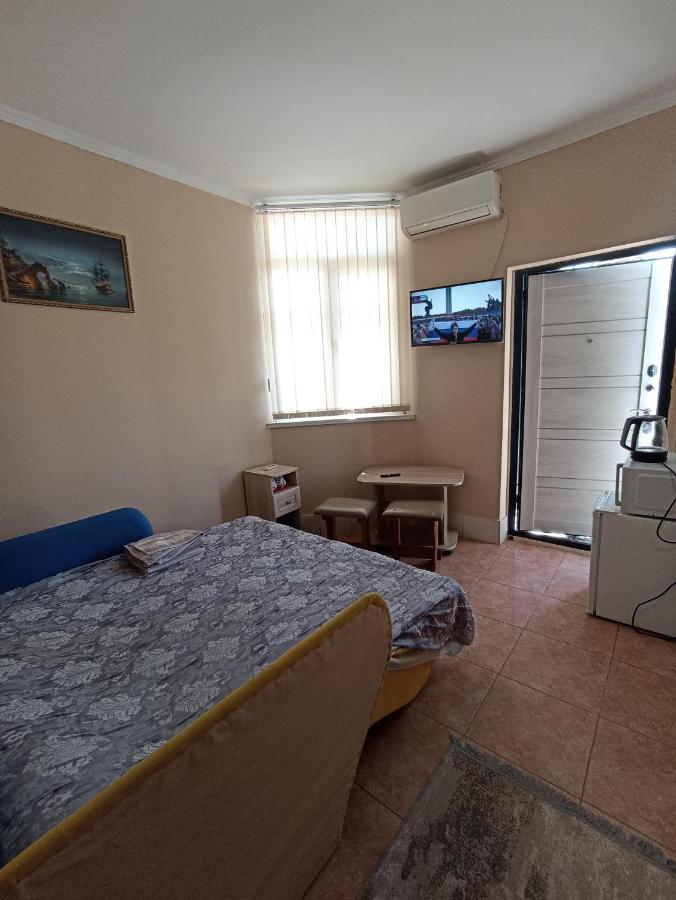 Hotel By The Sea Rozetta Sukhumi Luaran gambar