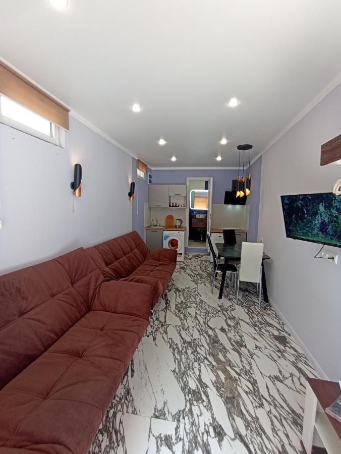 Hotel By The Sea Rozetta Sukhumi Luaran gambar