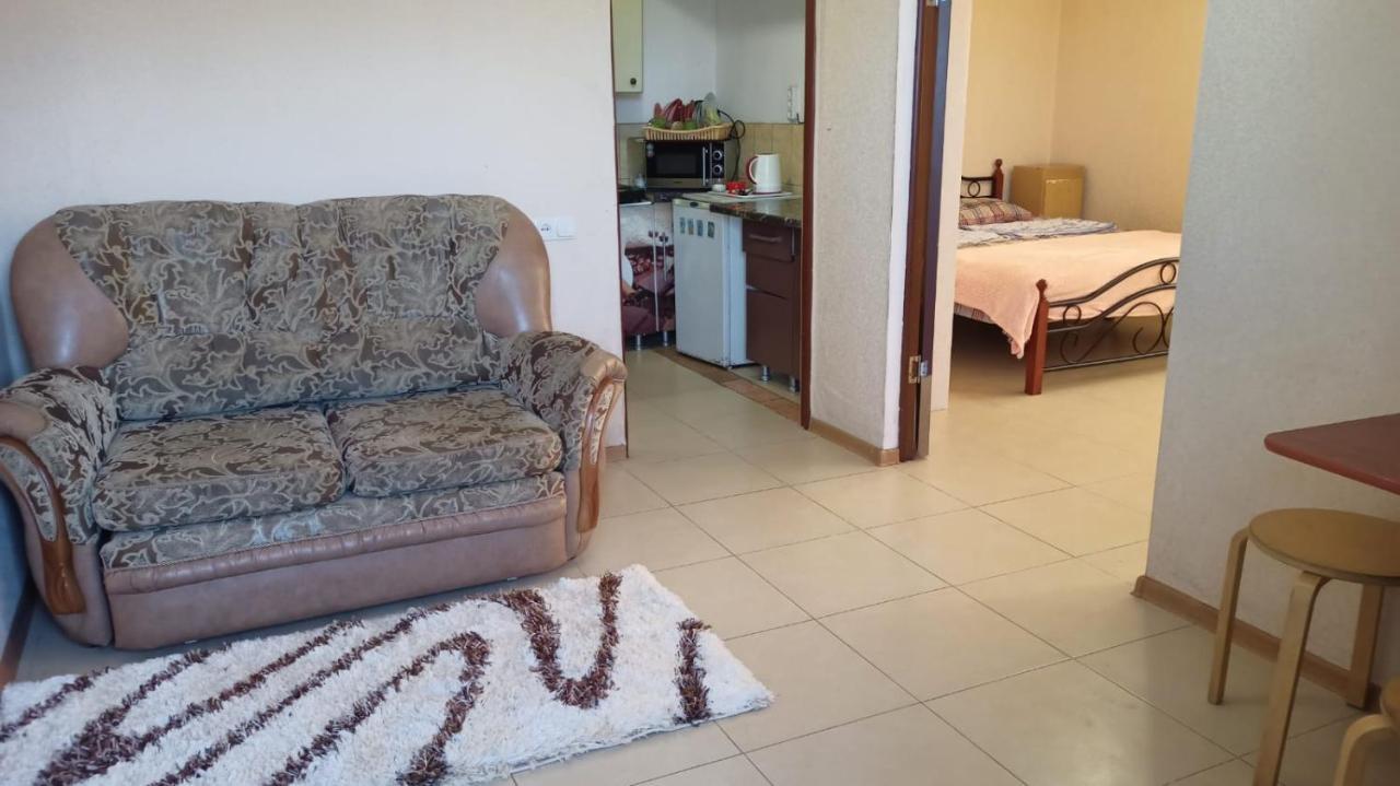 Hotel By The Sea Rozetta Sukhumi Luaran gambar