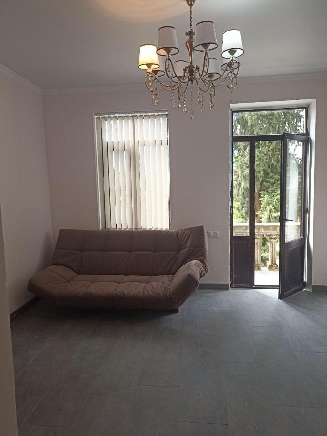 Hotel By The Sea Rozetta Sukhumi Luaran gambar