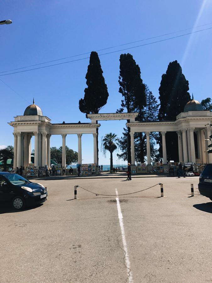 Hotel By The Sea Rozetta Sukhumi Luaran gambar